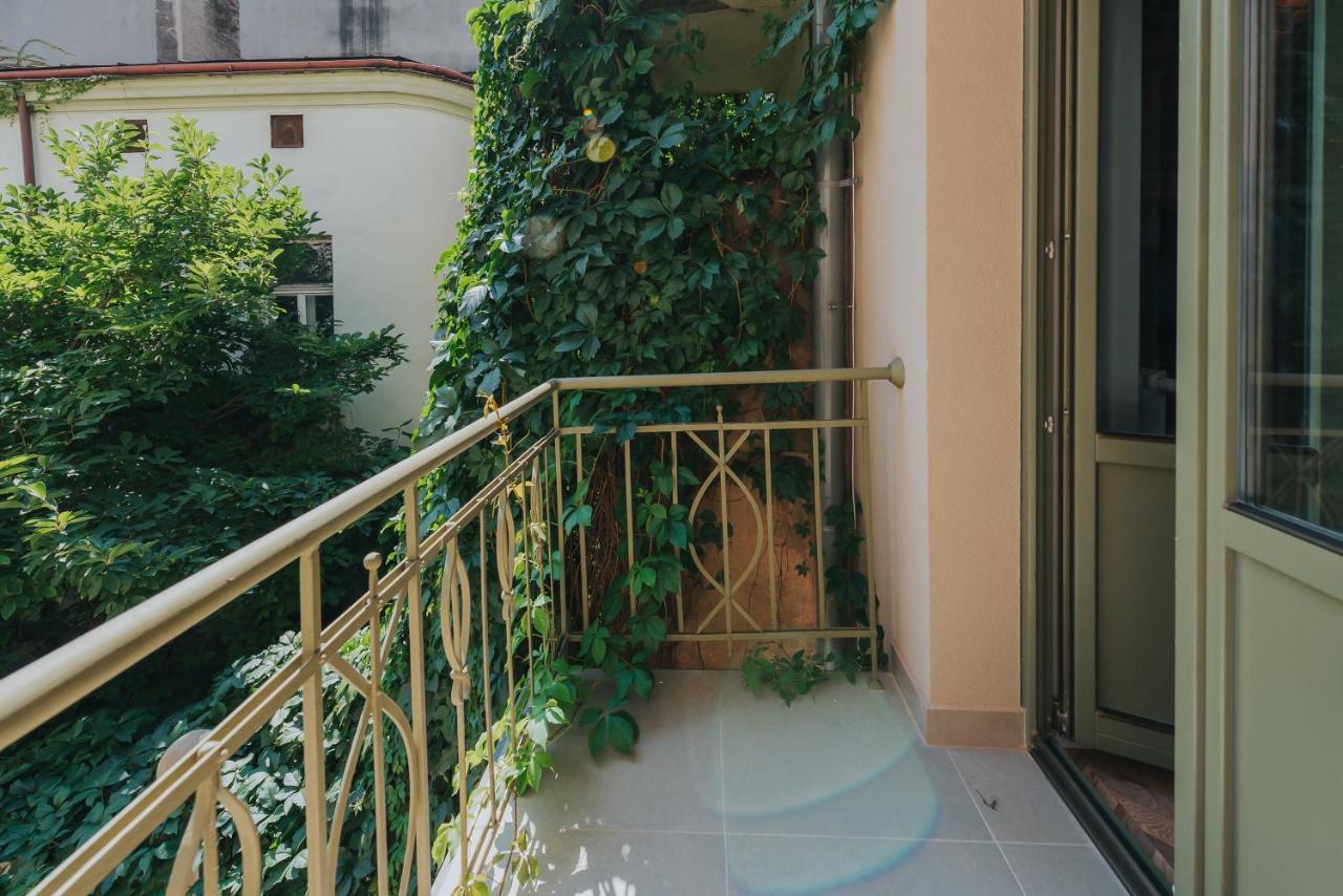 Movart Boutique Aparthotel Краків Екстер'єр фото