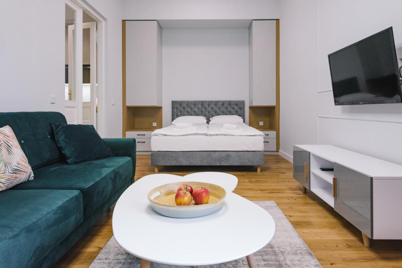 Movart Boutique Aparthotel Краків Екстер'єр фото
