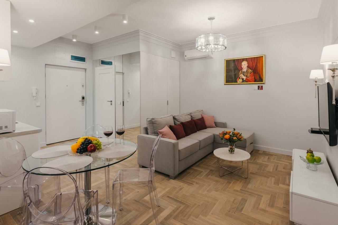 Movart Boutique Aparthotel Краків Екстер'єр фото